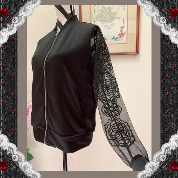 Forever 21 Jackets & Blazers - Forever 21 Lace Sleeve Black Bomber Jacket